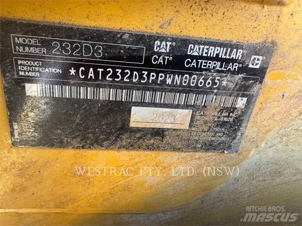 CAT 232D3LRC Schrankladers