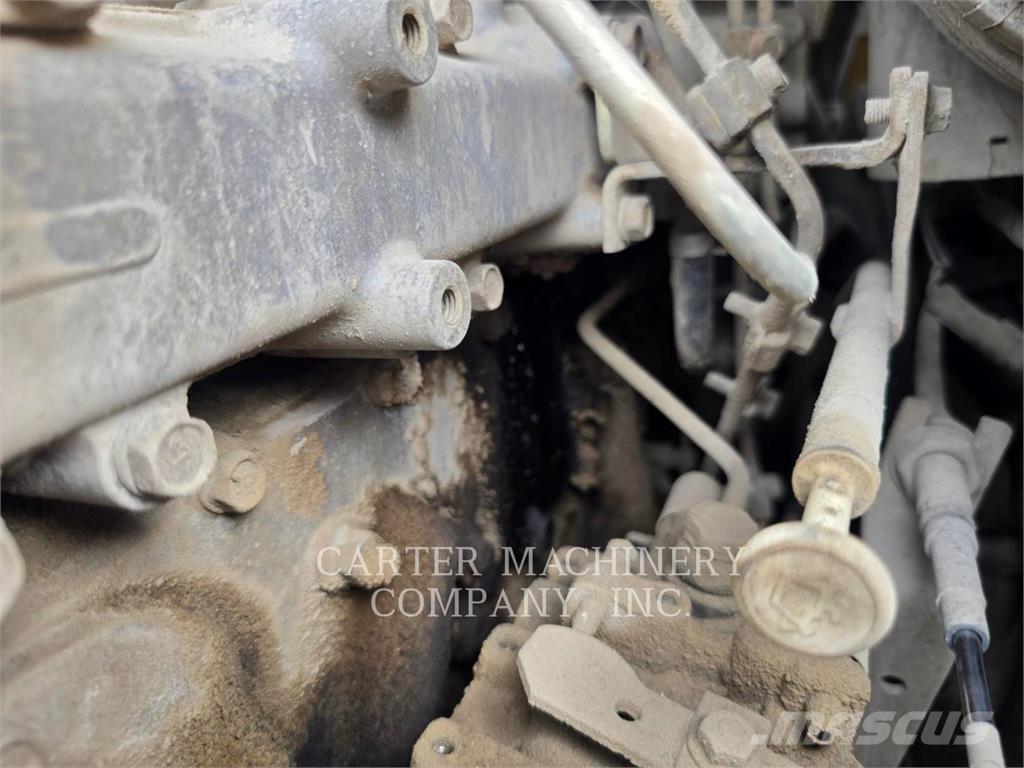 CAT 236 B Schrankladers