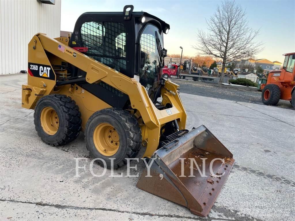 CAT 236D Schrankladers
