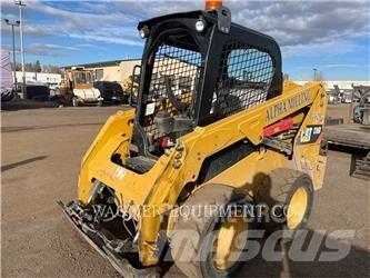 CAT 236D HF Schrankladers