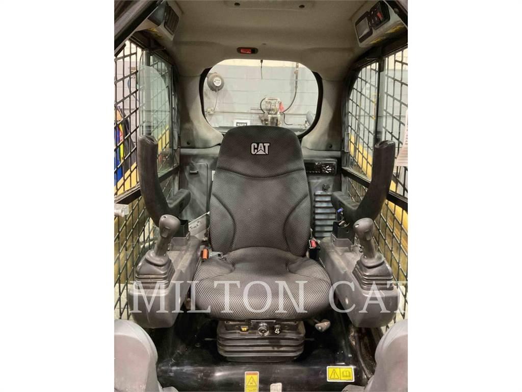CAT 236D3 Schrankladers