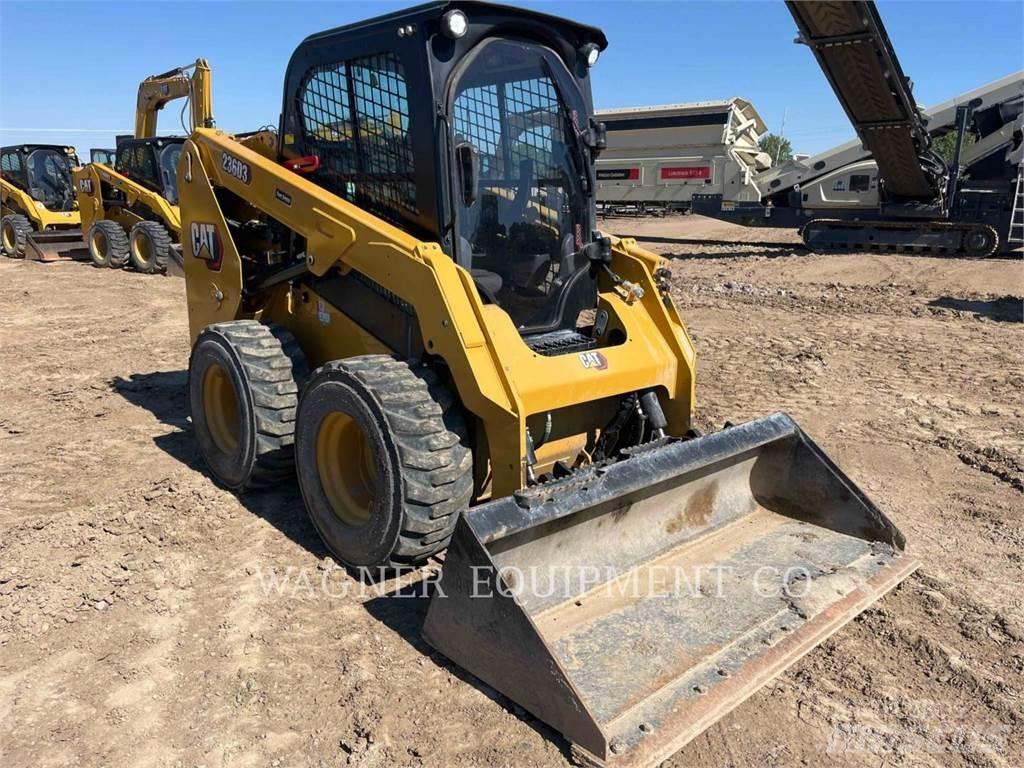 CAT 236D3 Schrankladers