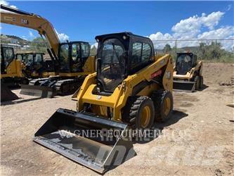 CAT 236D3 Schrankladers
