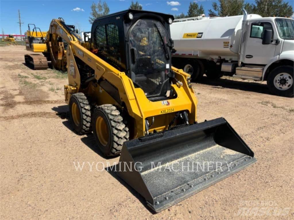 CAT 236D3 Schrankladers