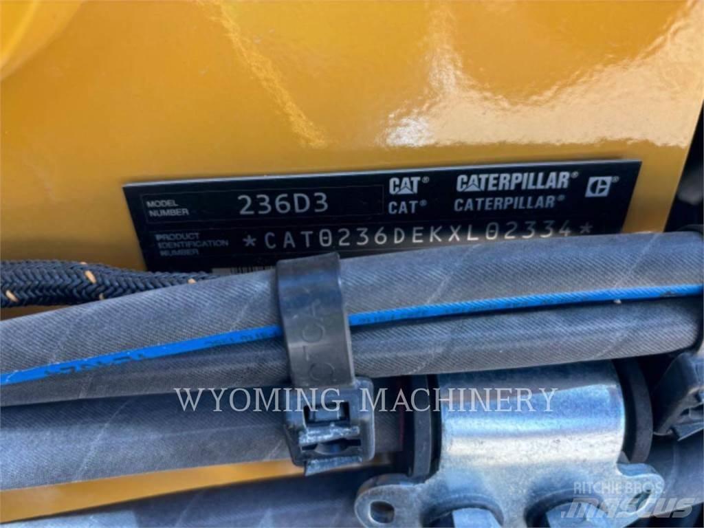 CAT 236D3 Schrankladers