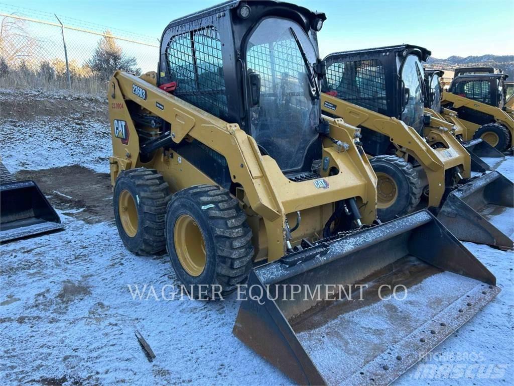 CAT 236D3 Schrankladers