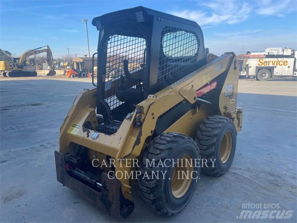 CAT 236D3 Schrankladers