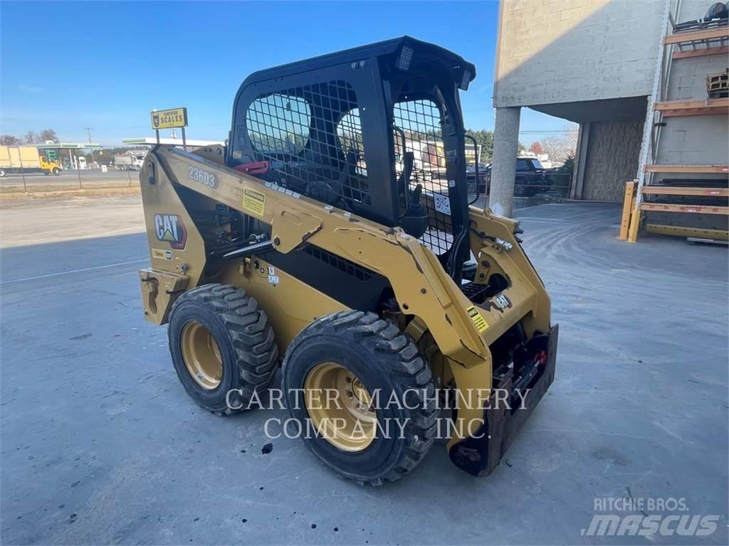 CAT 236D3 Schrankladers