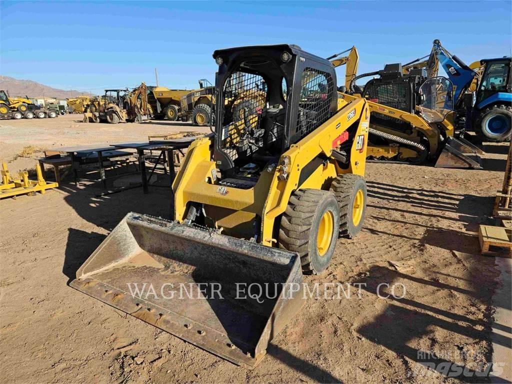 CAT 236D3 Schrankladers