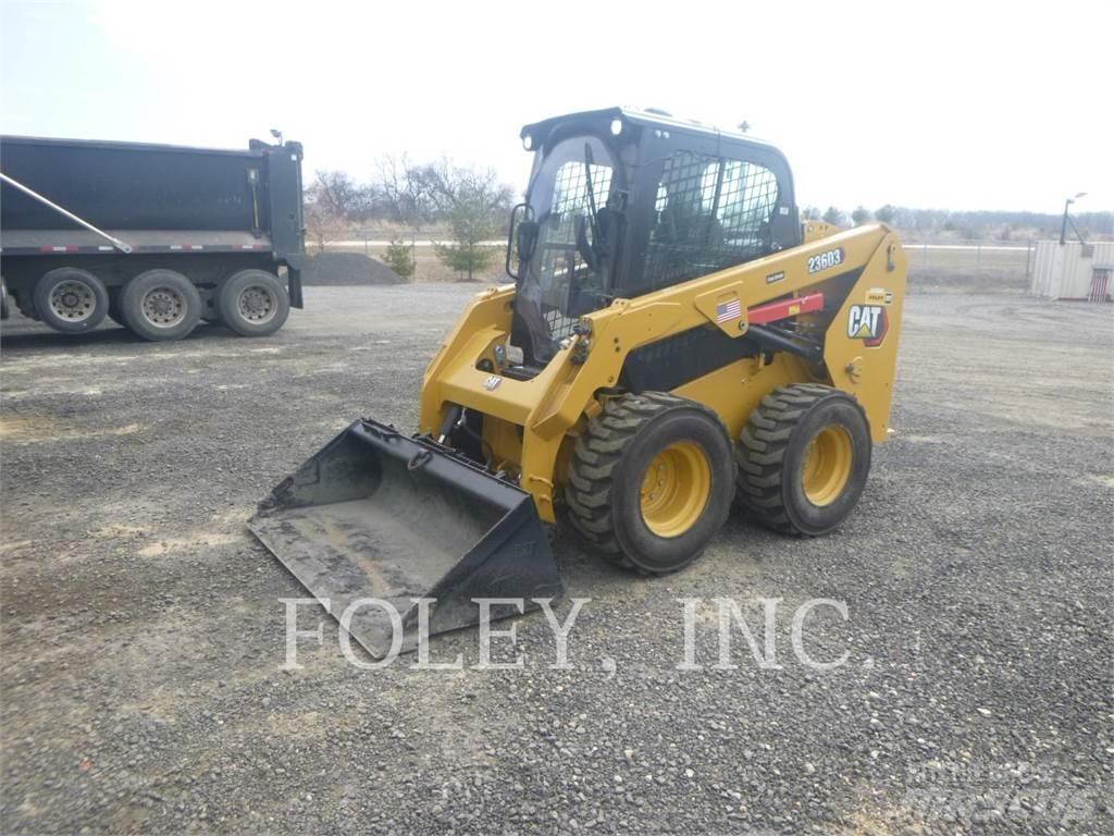 CAT 236D3 Schrankladers