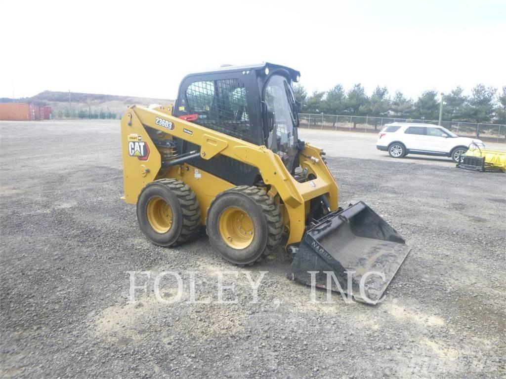 CAT 236D3 Schrankladers
