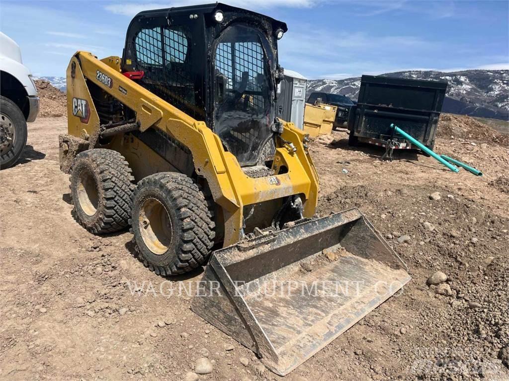 CAT 236D3 Schrankladers