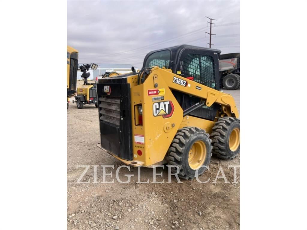CAT 236D3 Schrankladers