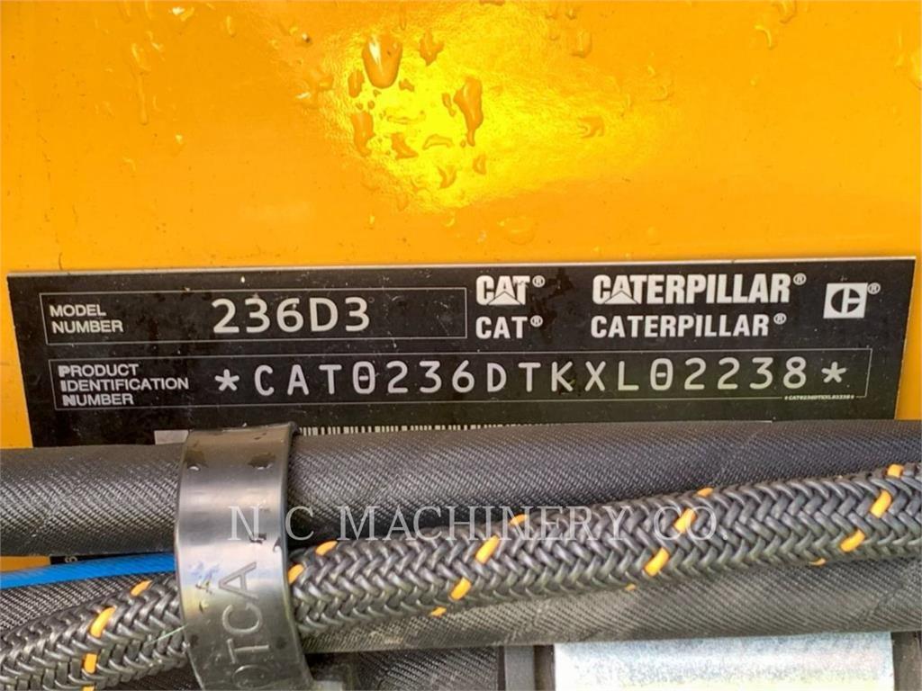 CAT 236D3 H2CB Schrankladers