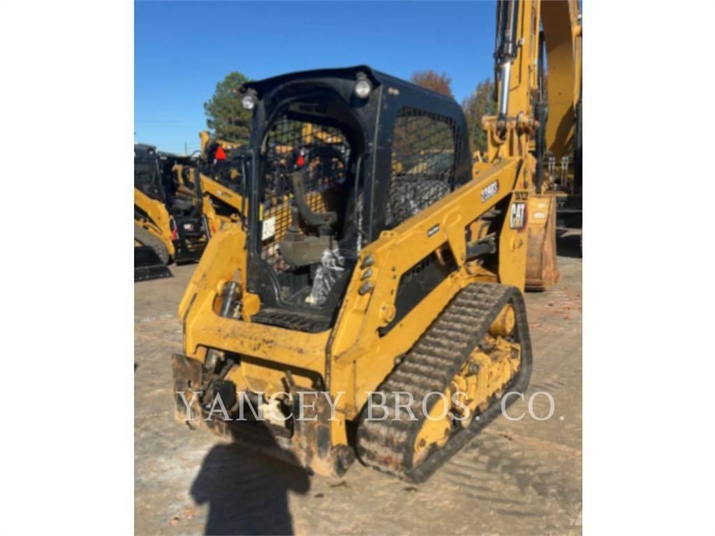 CAT 239D3 Schrankladers