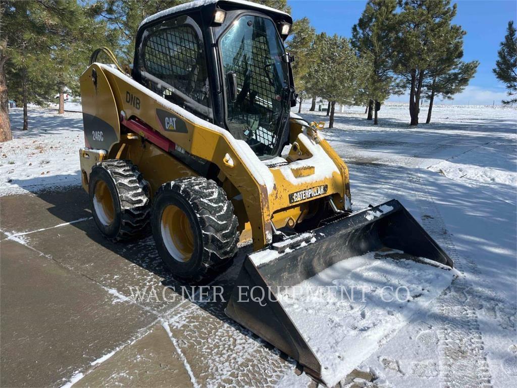 CAT 246C Schrankladers