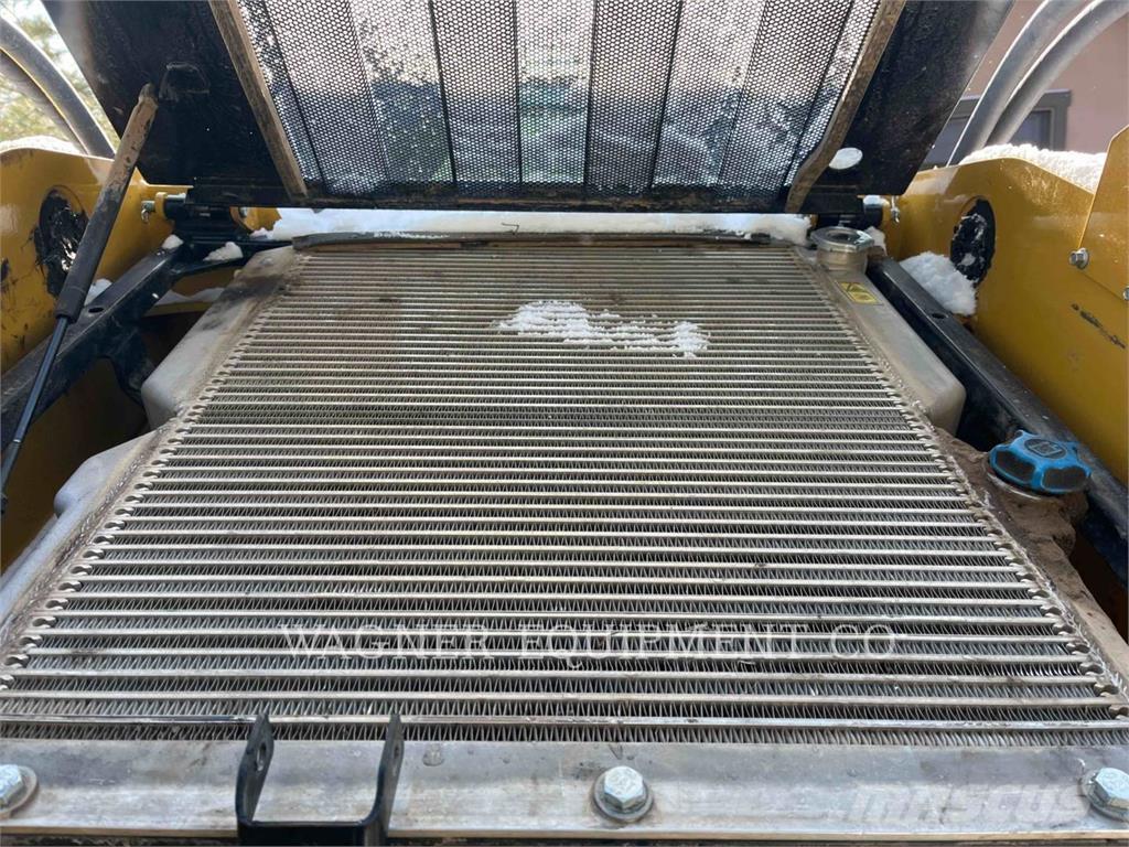CAT 246C Schrankladers