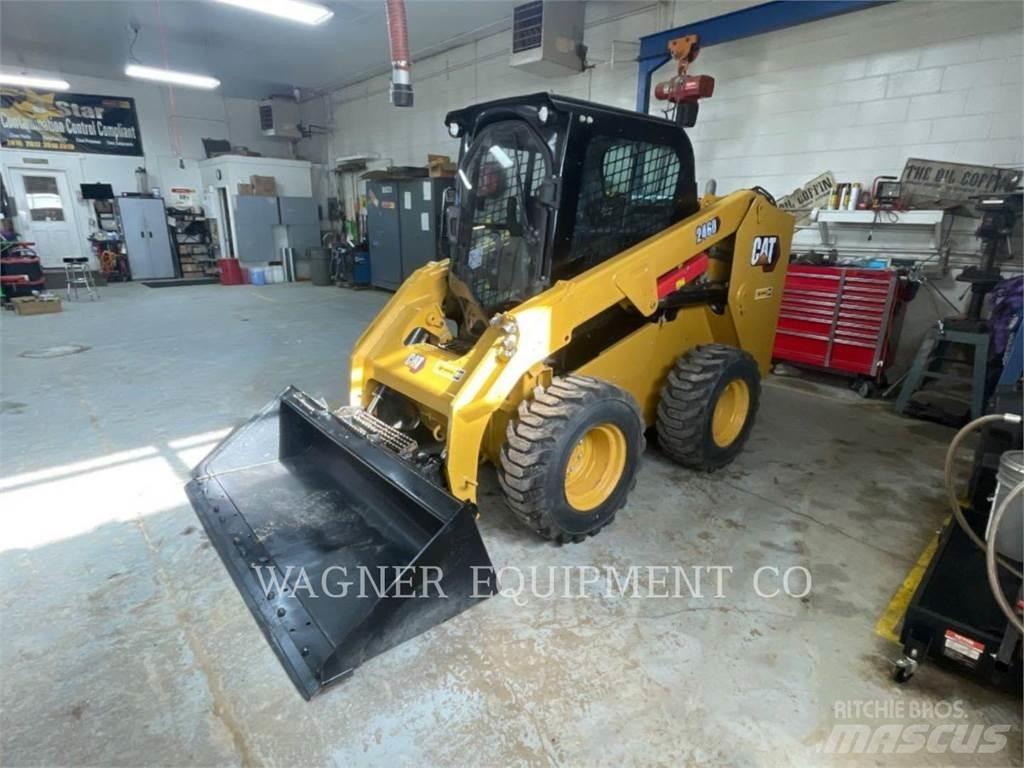 CAT 246D Schrankladers