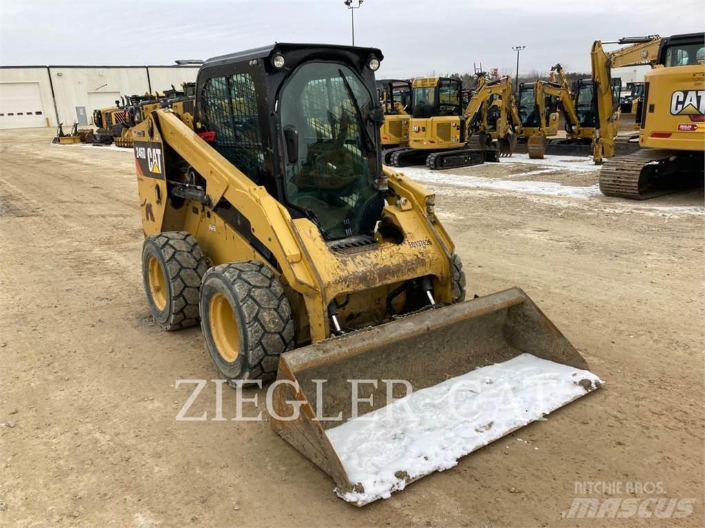 CAT 246D Schrankladers