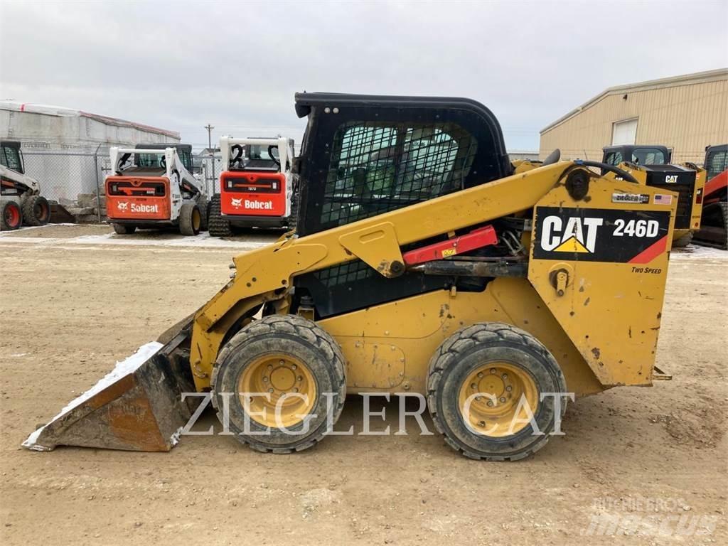 CAT 246D Schrankladers