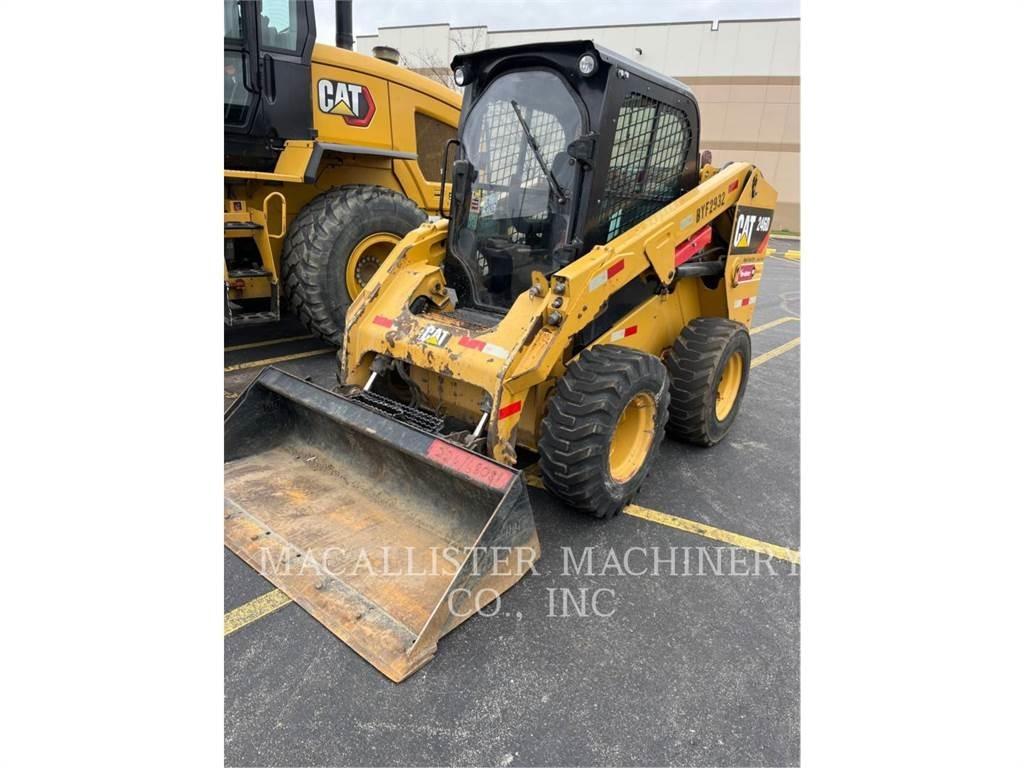 CAT 246D Schrankladers