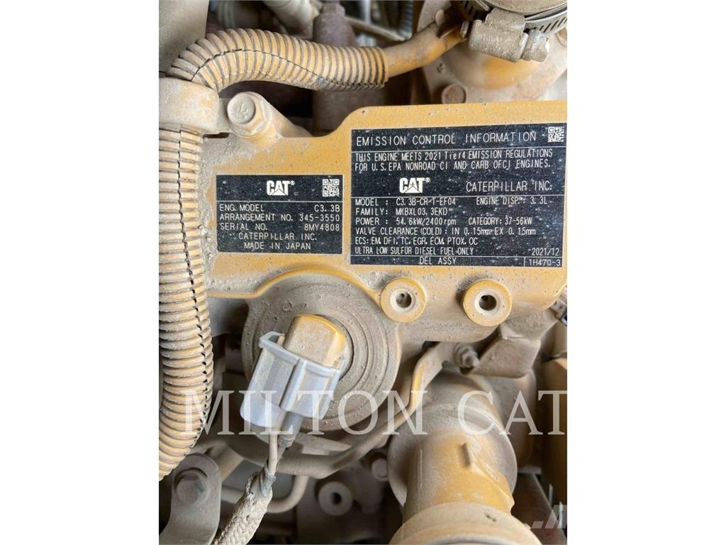 CAT 246D 3 Schrankladers