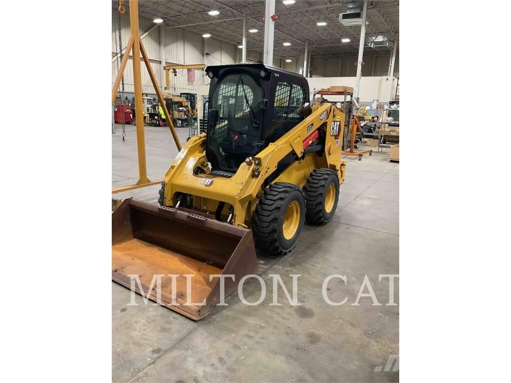 CAT 246D 3 Schrankladers