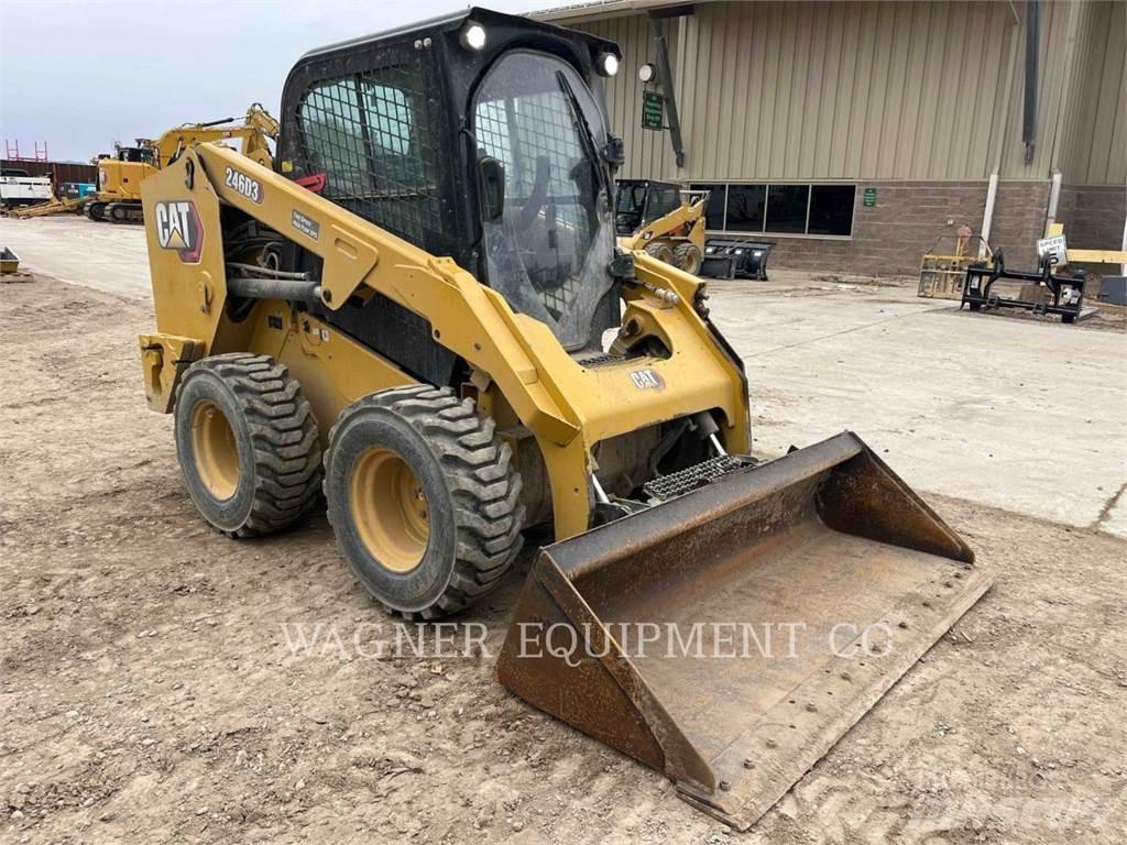CAT 246D3 Schrankladers