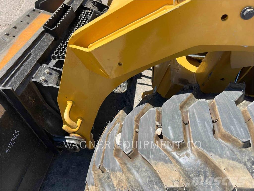 CAT 246D3 Schrankladers