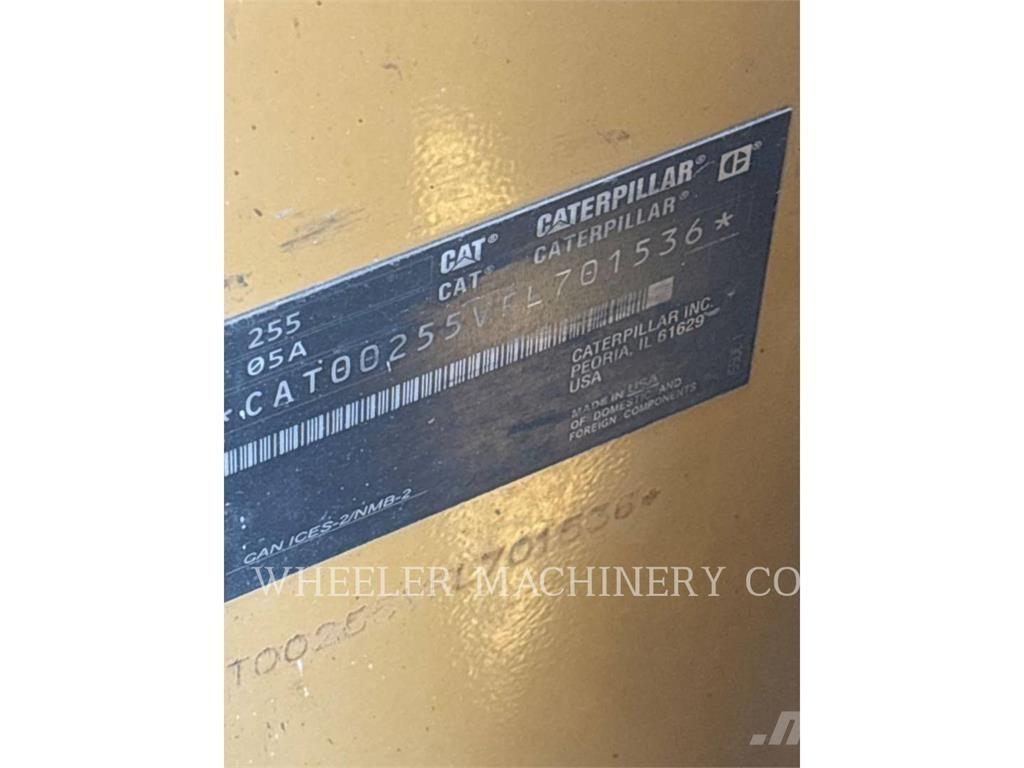 CAT 255 C3HF Rupsladers