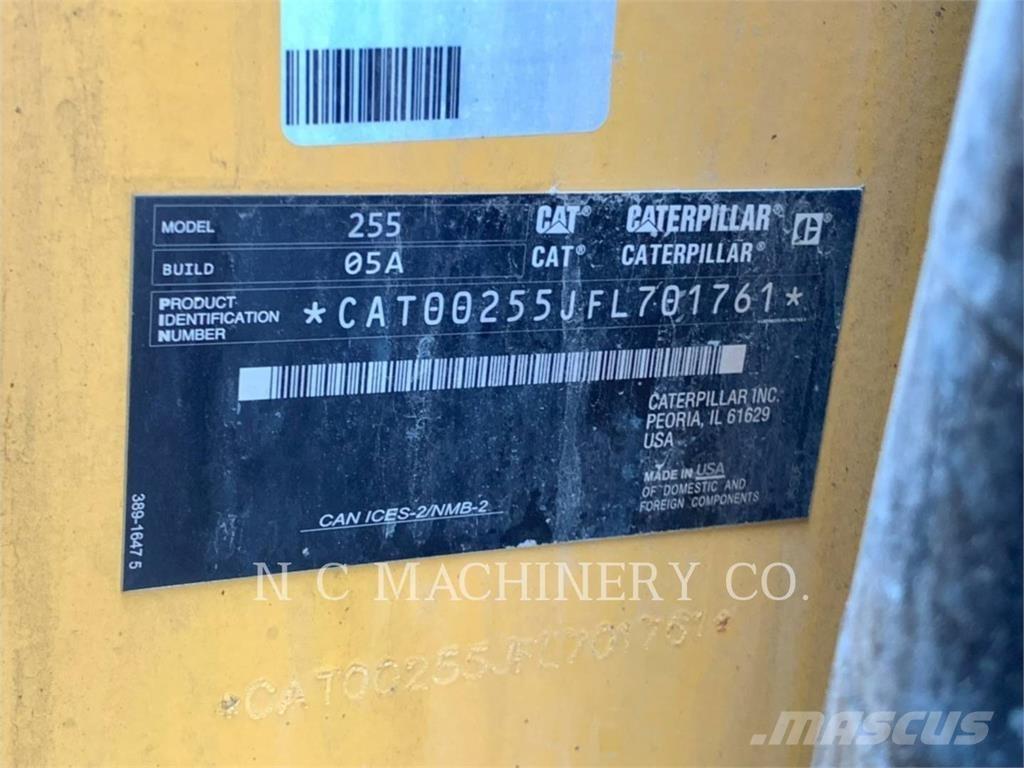 CAT 255 HP3CB Schrankladers