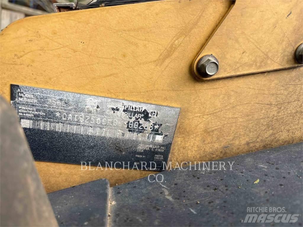 CAT 256C Schrankladers