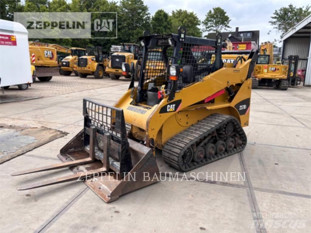 CAT 257B Schrankladers