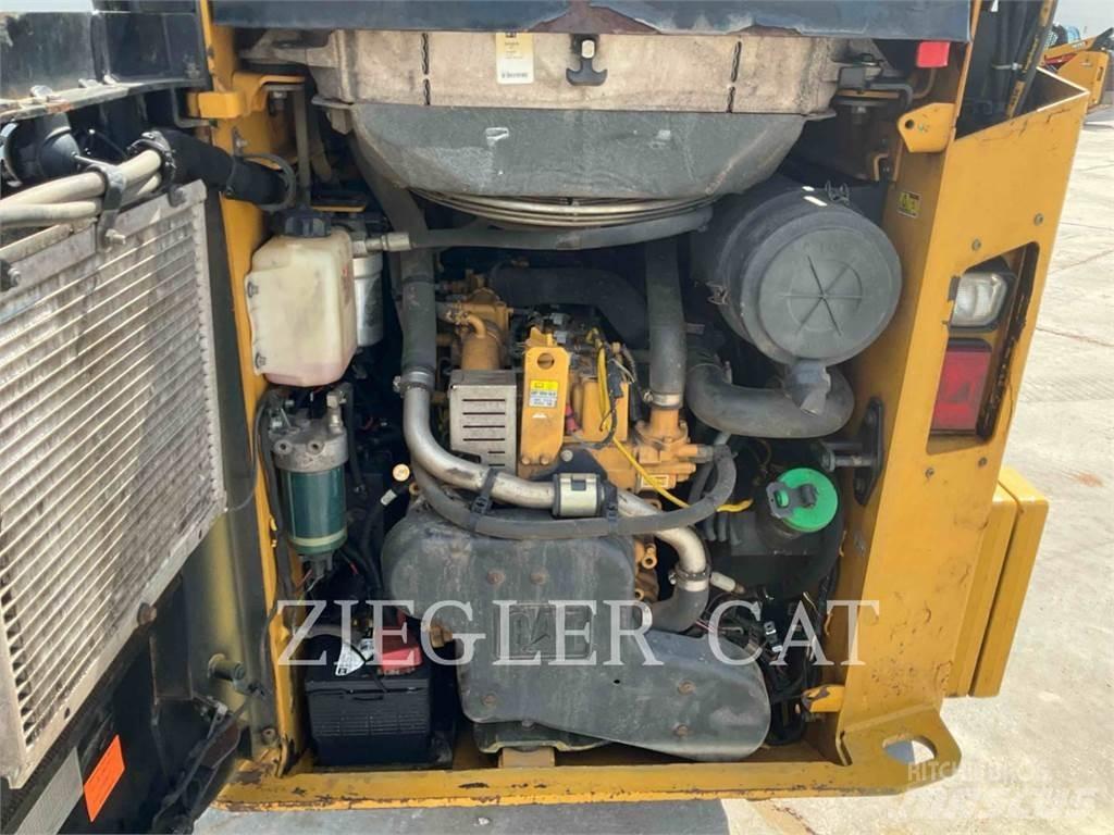 CAT 257D Rupsladers