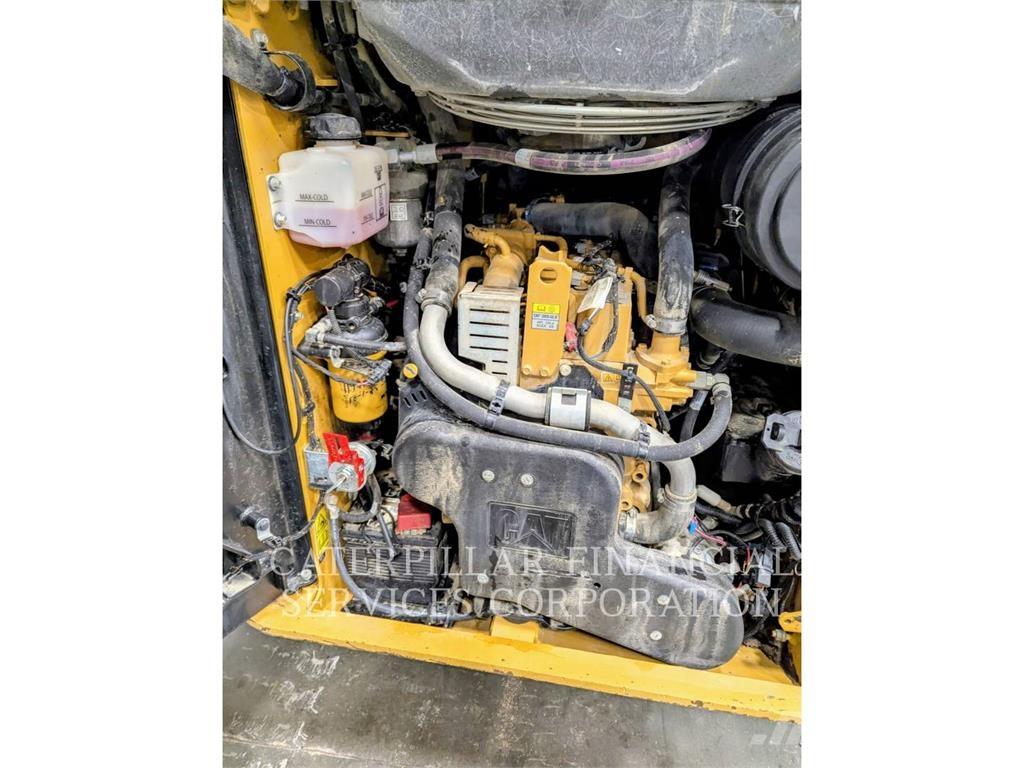 CAT 259D3 Rupsladers