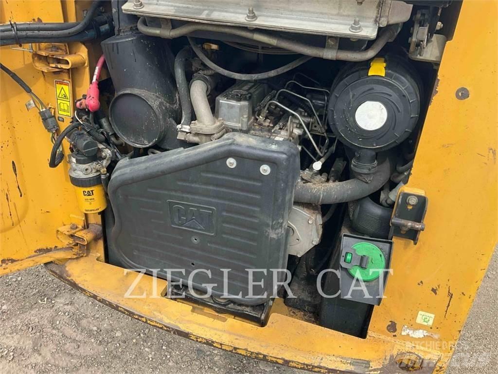 CAT 262C Schrankladers