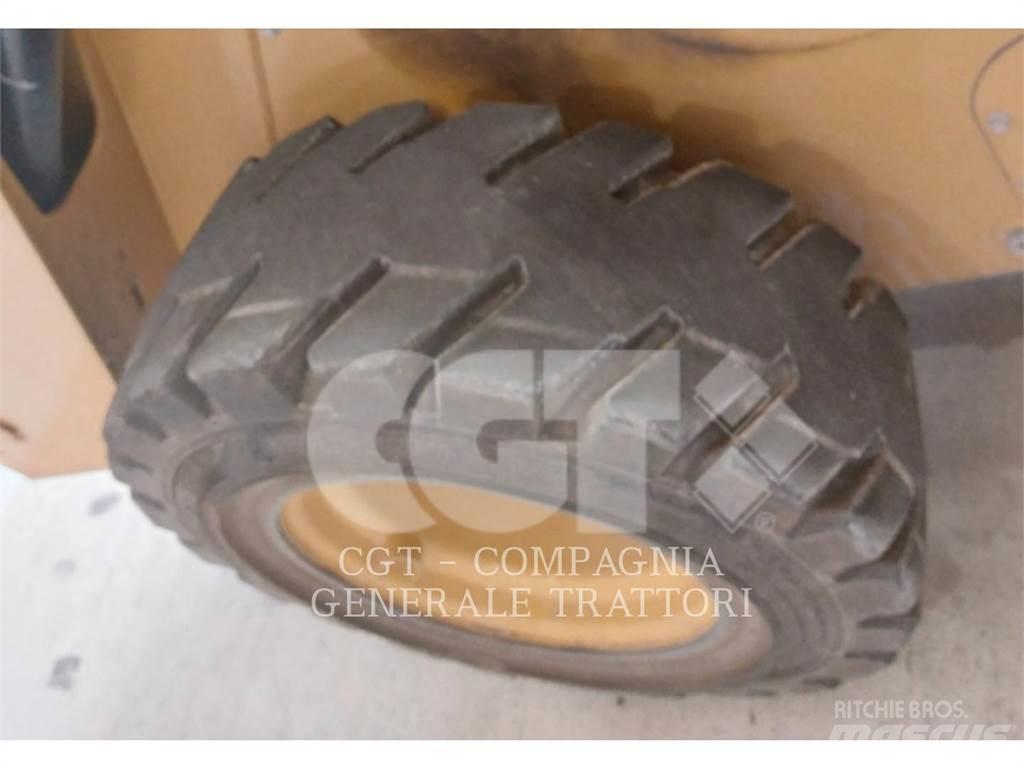 CAT 262D Schrankladers