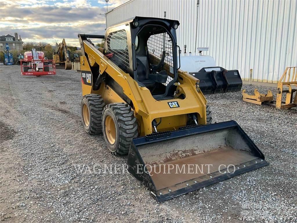 CAT 262D Schrankladers