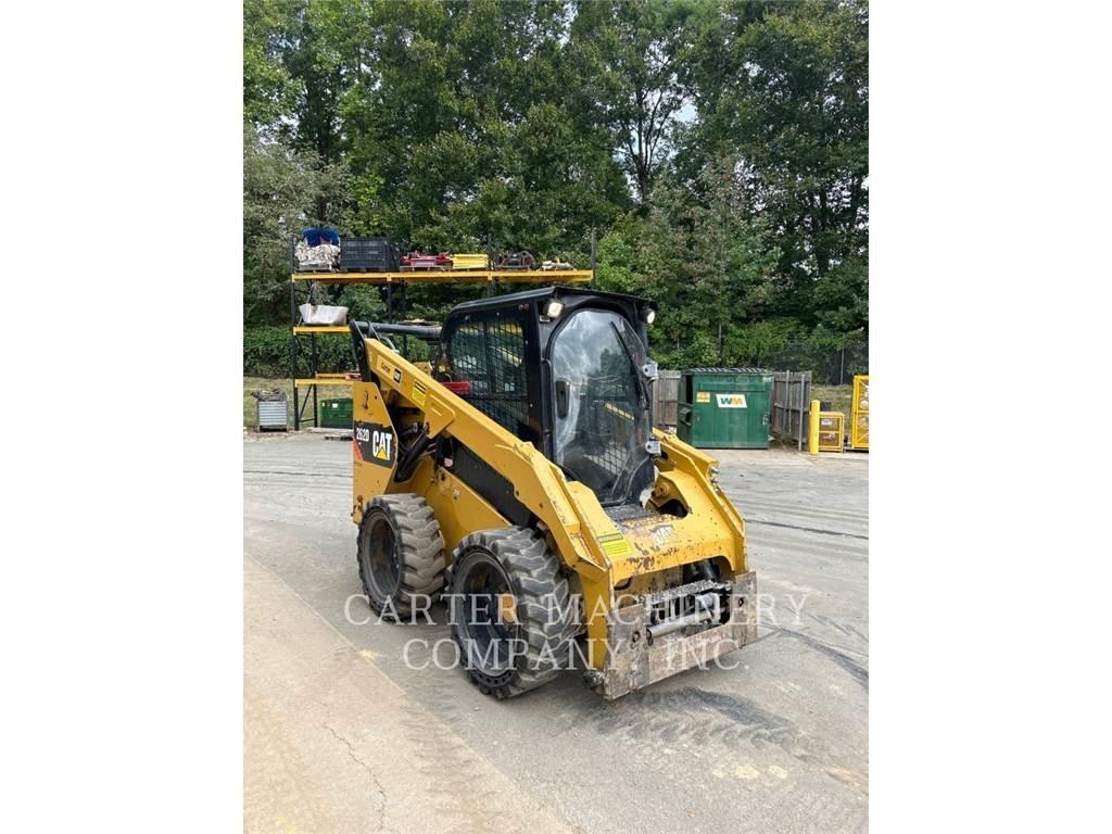 CAT 262D Schrankladers