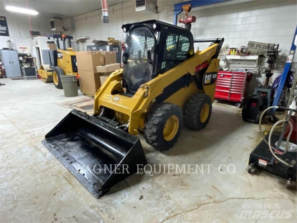 CAT 262D Schrankladers