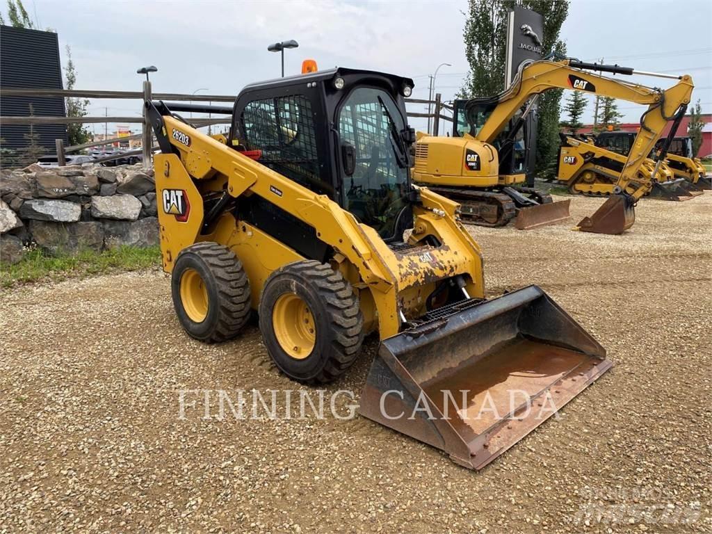 CAT 262D Schrankladers