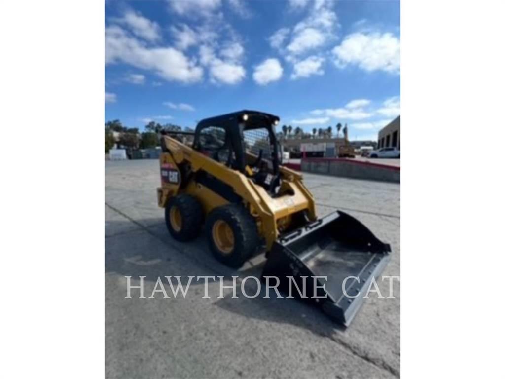 CAT 262D Schrankladers