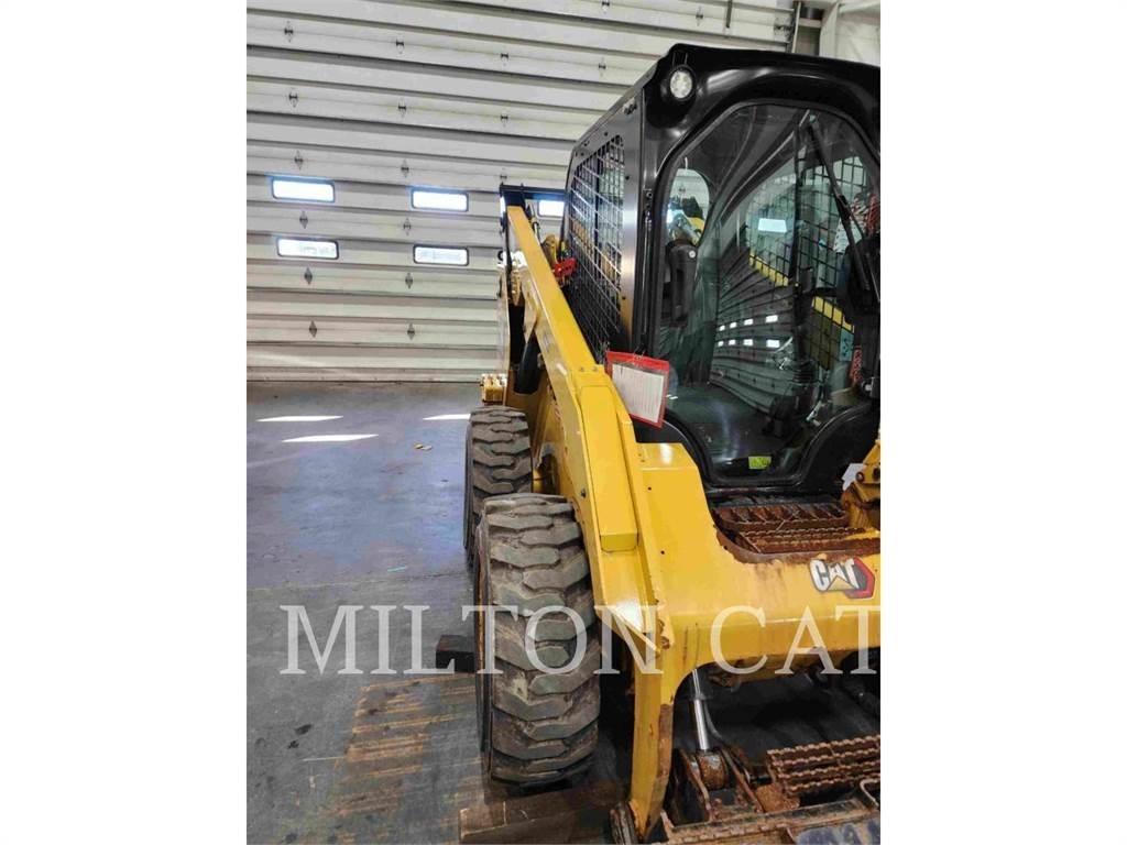 CAT 262D 3 Schrankladers