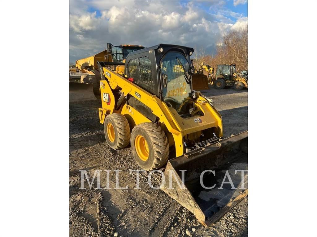 CAT 262D 3 Schrankladers