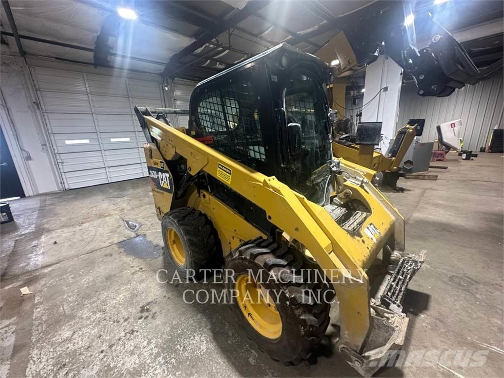 CAT 262D ACHF Schrankladers