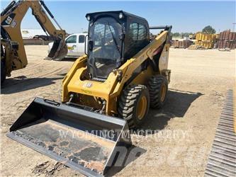 CAT 262D3 Schrankladers