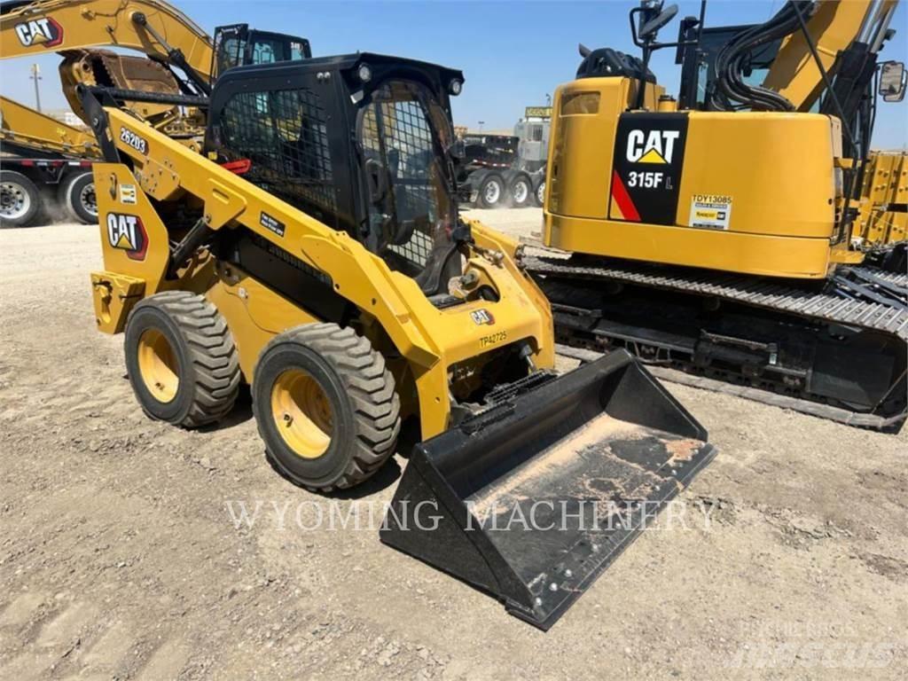 CAT 262D3 Schrankladers