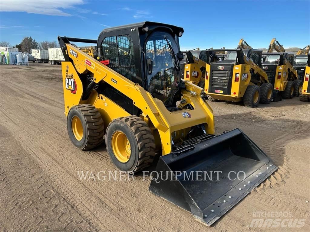 CAT 262D3 Schrankladers