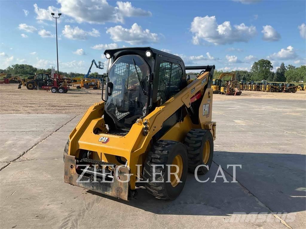 CAT 262D3 Schrankladers
