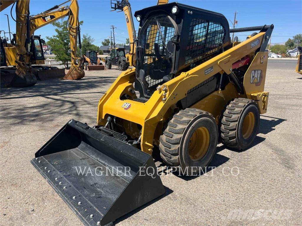 CAT 262D3 Schrankladers